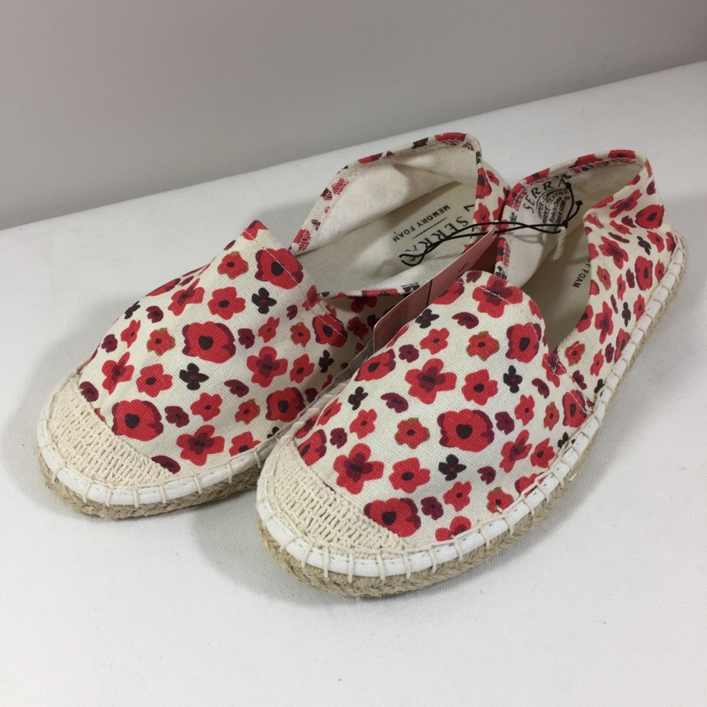 Cute little espadrilles NWT